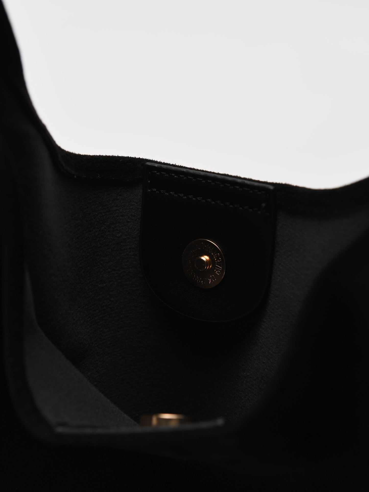 NOIR' DAILY SUEDE TOTE