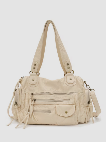 [fits: What fits inside? | aveline_items.png]