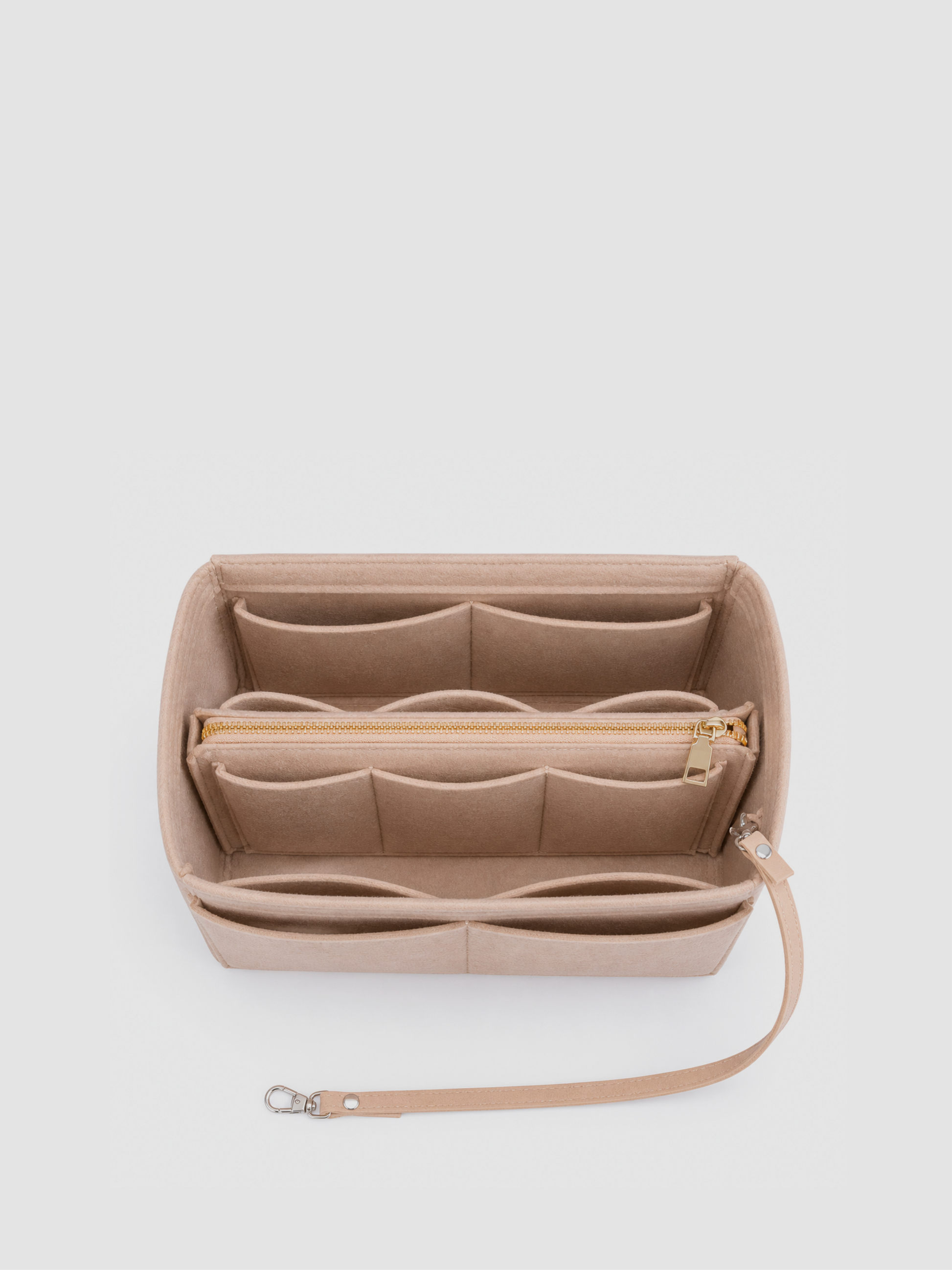 [strip: Room for your laptop | Your laptop up to 15 inches plus everything you need on a daily basis still fits effortlessly inside.]
