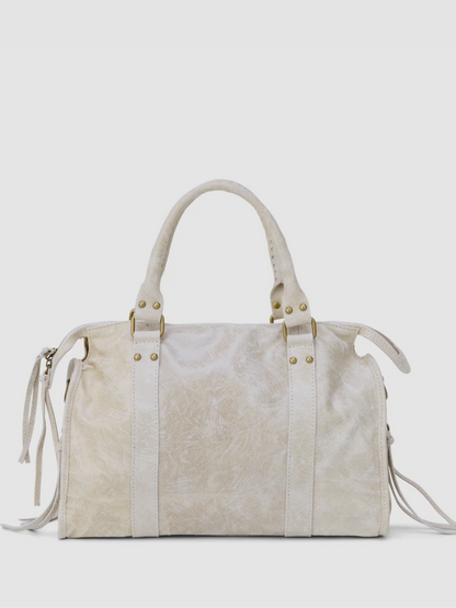 [strip: Hergestellt in Italien | Gefertigt in unserer Manufaktur in Italien – in sorgfältiger Handarbeit und mit Blick fürs Detail.]