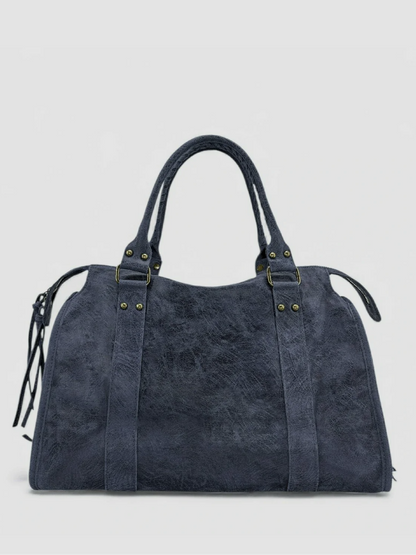 [strip: Made in Italy | Crafted in our manufactory in Italy – with careful handwork and an eye for detail.]