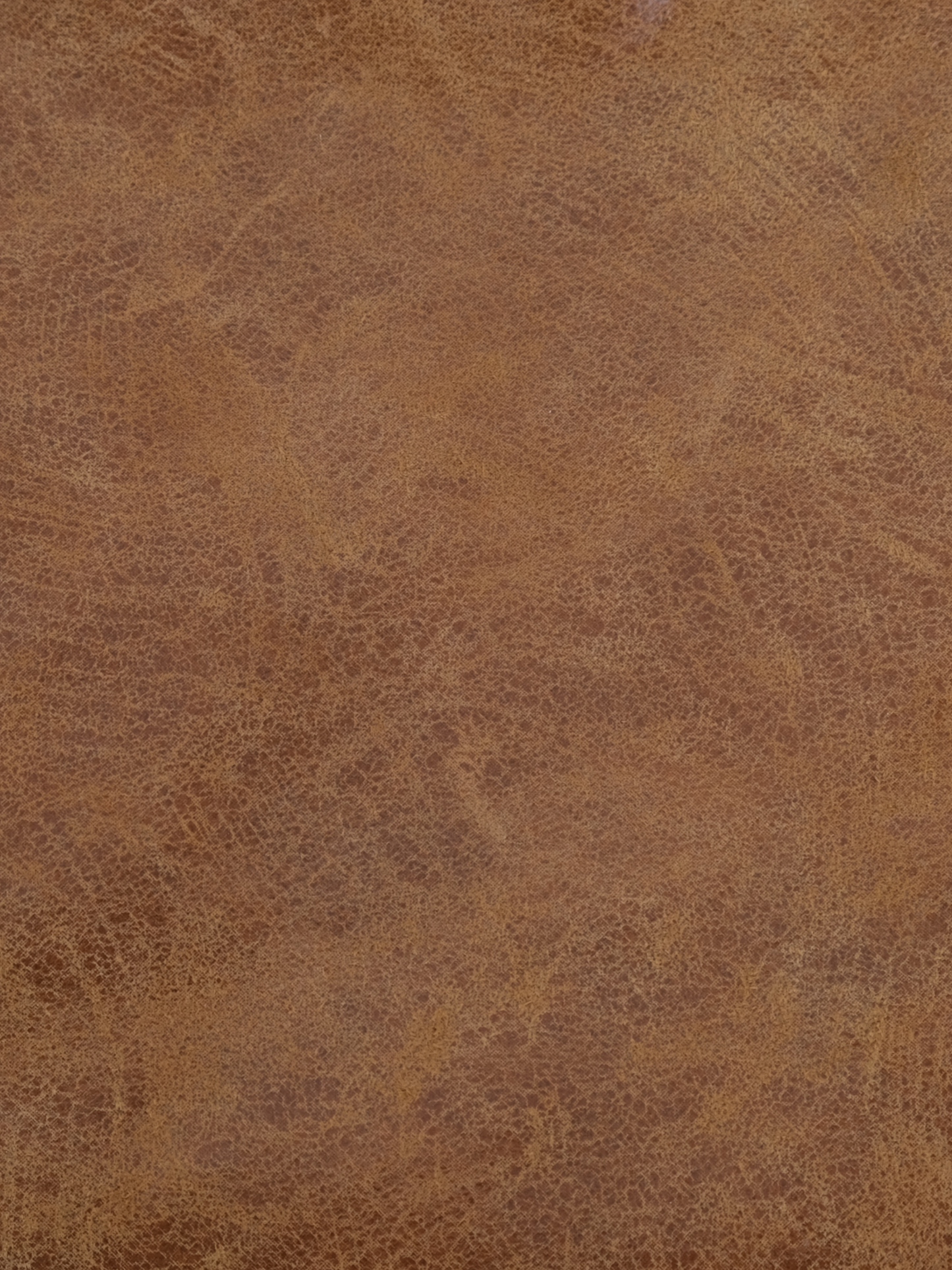 [strip: 100% Genuine Leather | Leather is a natural material – each bag is unique due to its individual grain and develops a refined patina over time. At the same time, it is exceptionally durable, shape-retaining, and resilient. With proper care, your bag will accompany you for many years.]