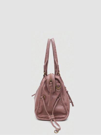 [strip: 6 Monate Bellamire-Garantie | Gut zu wissen: Für dieses Produkt gilt die 6-monatige Bellamire-Garantie. Bei Material- oder Verarbeitungsfehlern reparieren oder ersetzen wir die Tasche.]